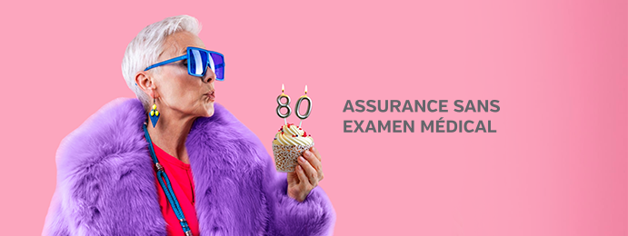 Photo Femme tenant un petit gâteau - Logo ASSEM